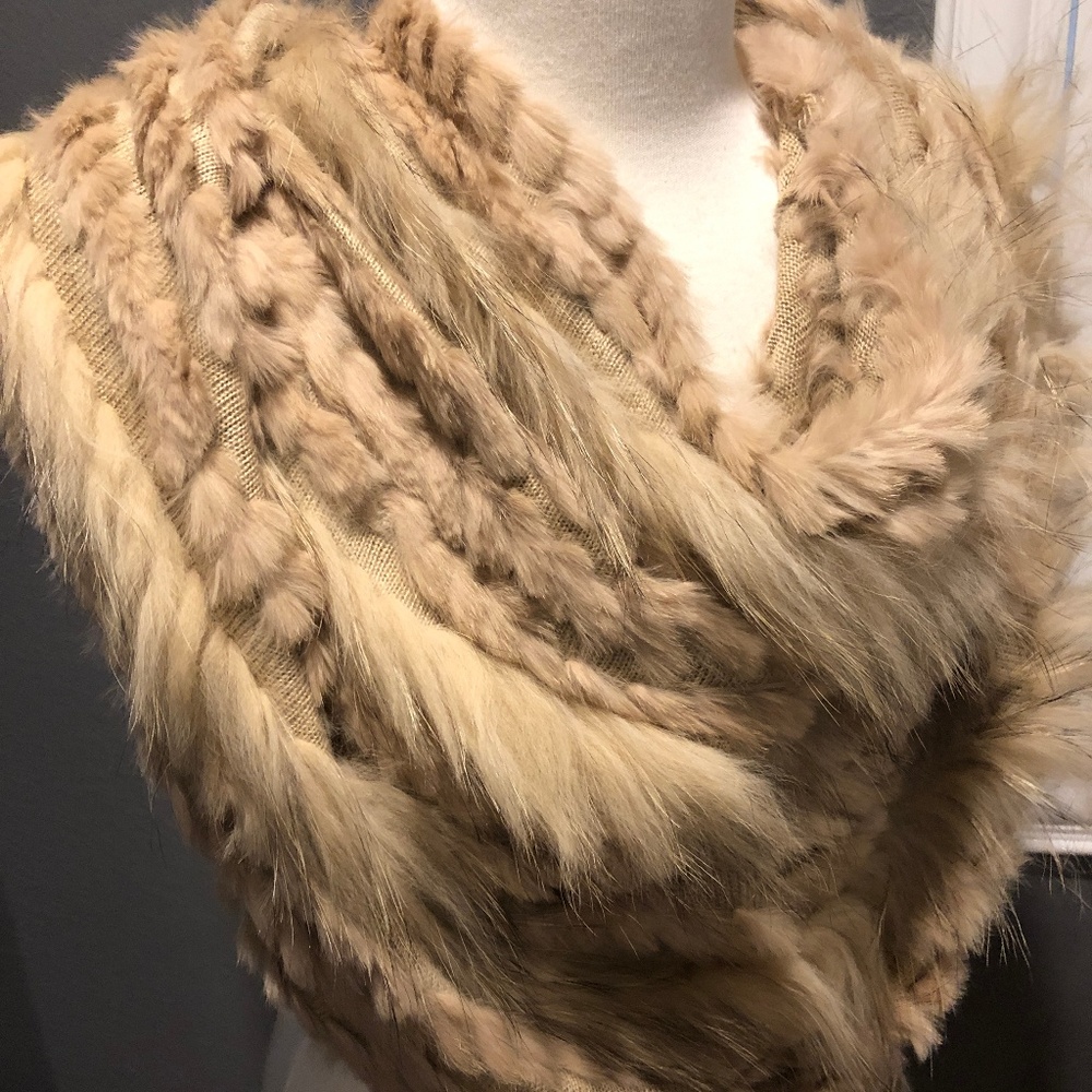 Dolce Cabo Fur Poncho